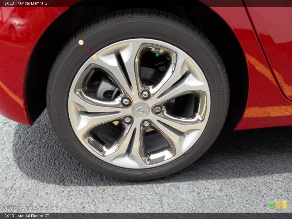 2013 Hyundai Elantra GT Wheel and Tire Photo #68183955