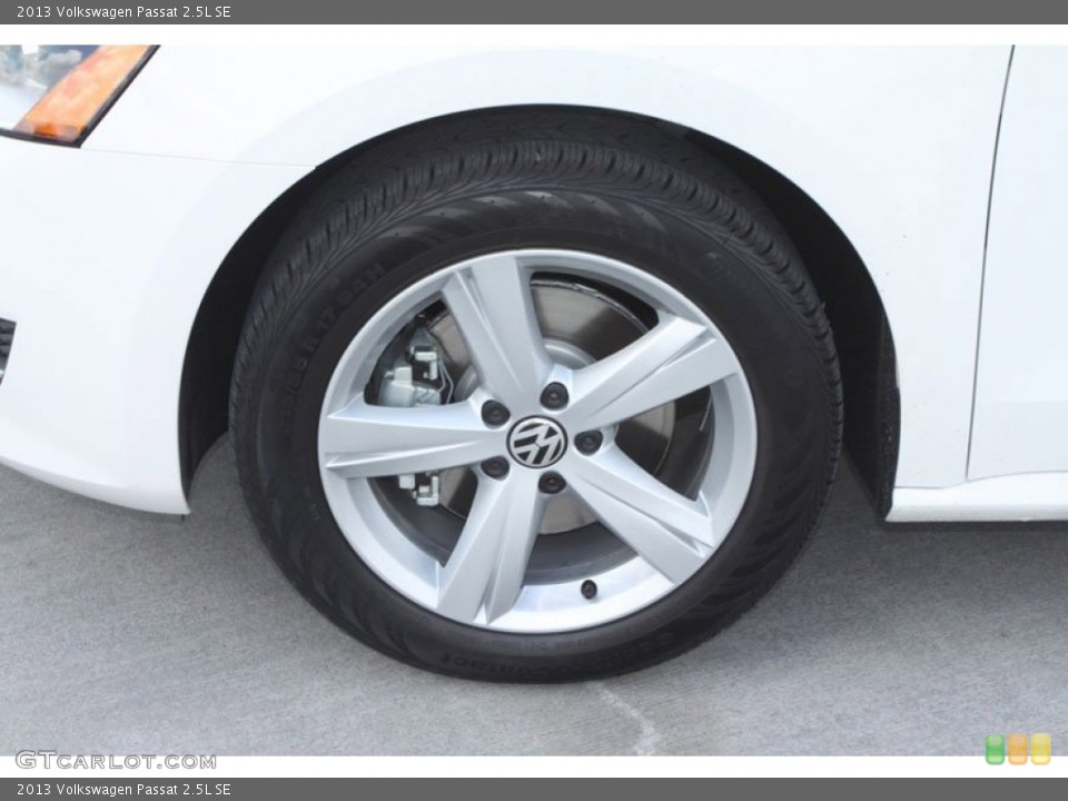 2013 Volkswagen Passat 2.5L SE Wheel and Tire Photo #68185155