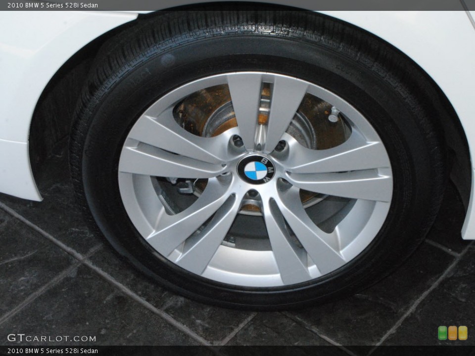2010 BMW 5 Series 528i Sedan Wheel and Tire Photo #68219181