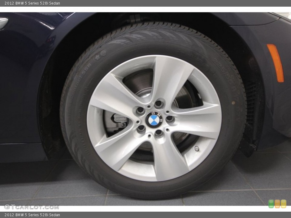2012 BMW 5 Series 528i Sedan Wheel and Tire Photo #68323130