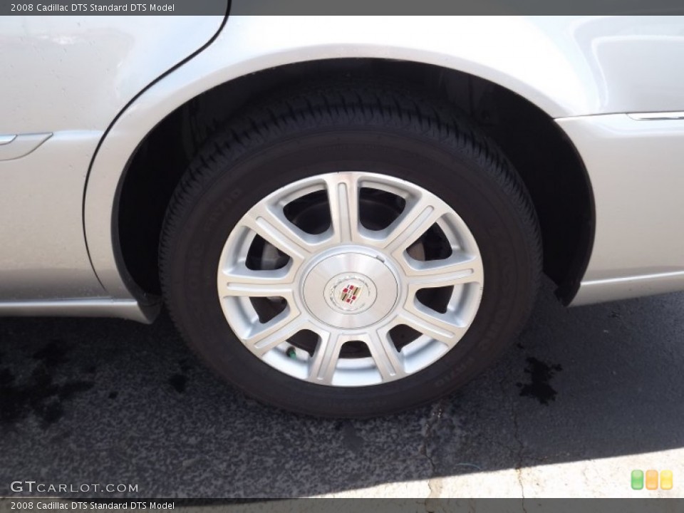 2008 Cadillac DTS  Wheel and Tire Photo #68377911