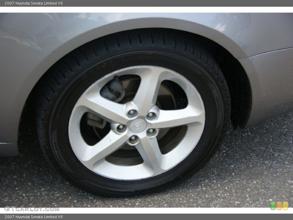 2007 Hyundai Sonata Limited V6 Wheel and Tire Photo #68429396