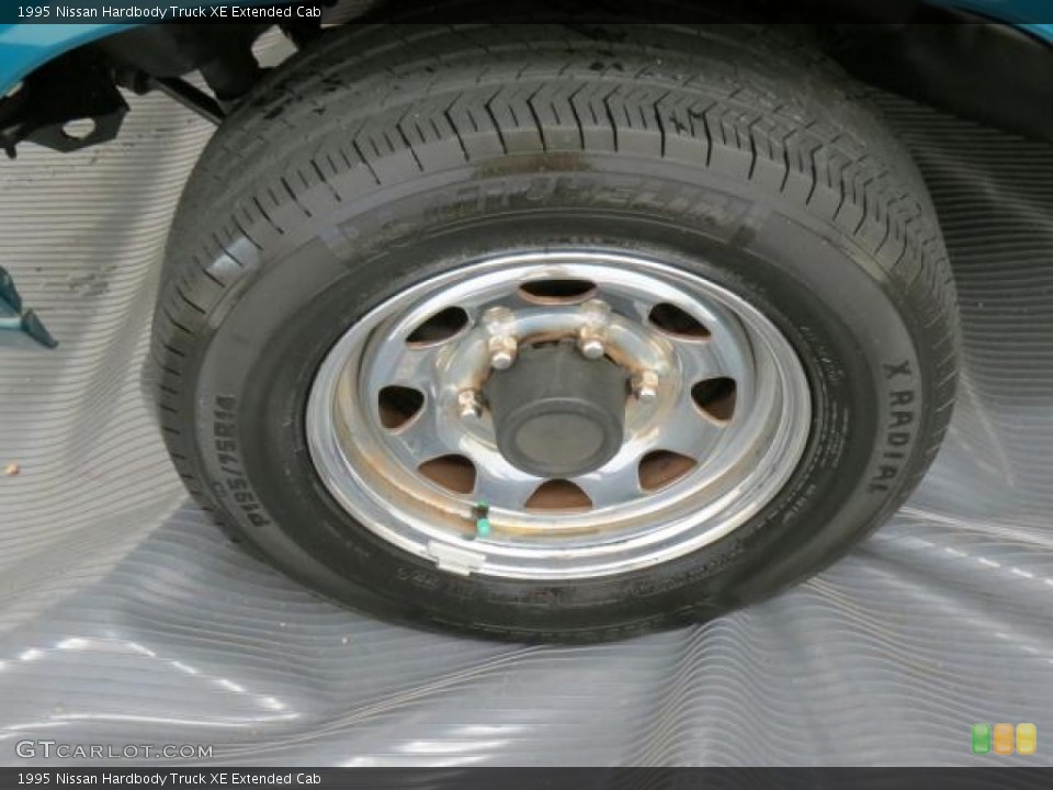 1995 Nissan Hardbody Truck Wheels and Tires
