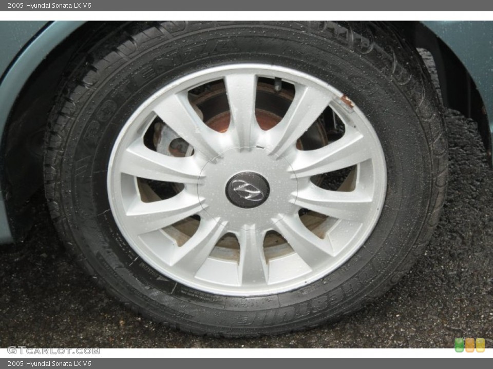 2005 Hyundai Sonata LX V6 Wheel and Tire Photo #68509426