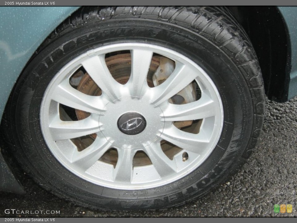 2005 Hyundai Sonata LX V6 Wheel and Tire Photo #68509456