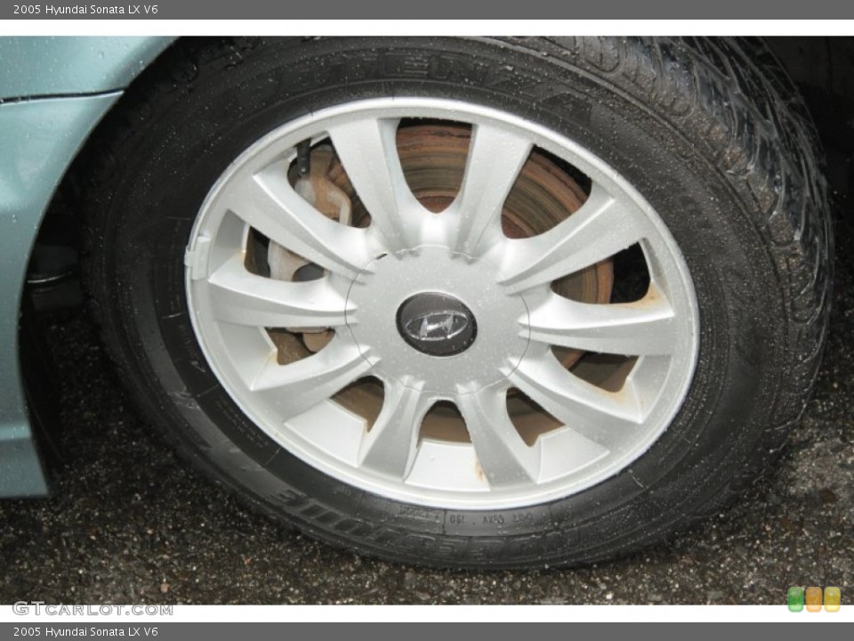 2005 Hyundai Sonata LX V6 Wheel and Tire Photo #68509465