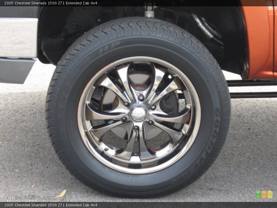 2005 Chevrolet Silverado 1500 Custom Wheel and Tire Photo #68533195