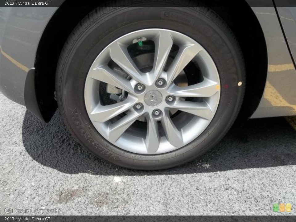 2013 Hyundai Elantra GT Wheel and Tire Photo #68545880