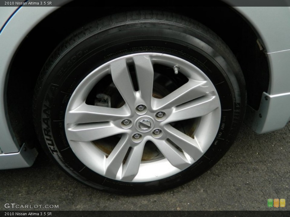 2010 Nissan Altima 3.5 SR Wheel and Tire Photo #68592902