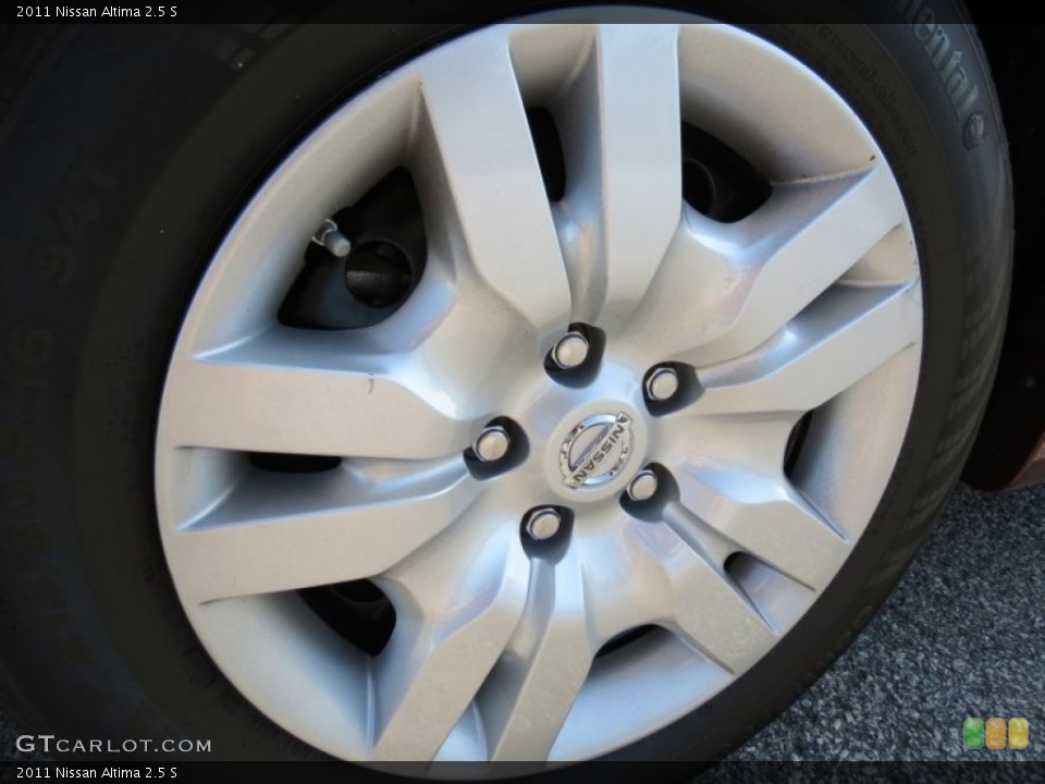 2011 Nissan Altima 2.5 S Wheel and Tire Photo #68608721