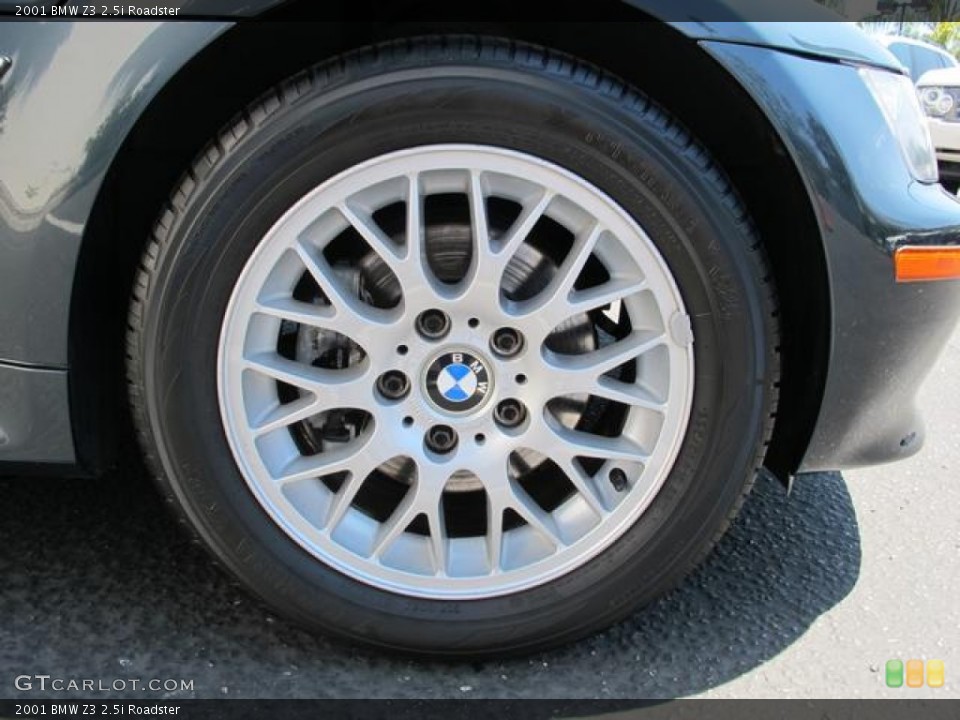 2001 BMW Z3 2.5i Roadster Wheel and Tire Photo #68634103