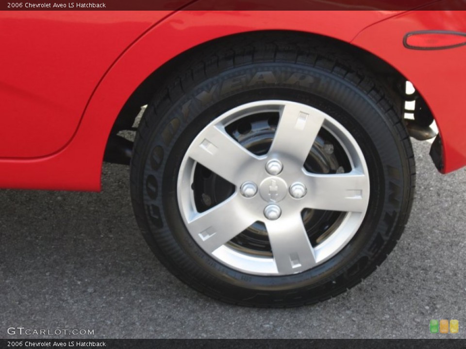 2006 Chevrolet Aveo LS Hatchback Wheel and Tire Photo #68642878