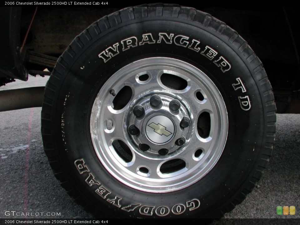 2006 Chevrolet Silverado 2500HD LT Extended Cab 4x4 Wheel and Tire Photo #68651383