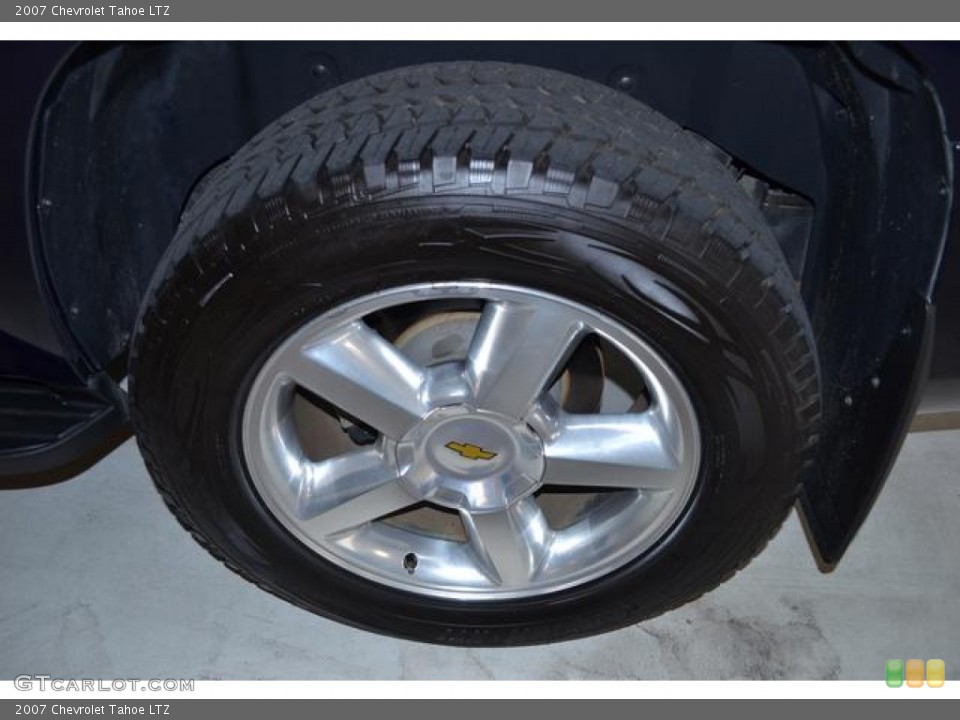 2007 Chevrolet Tahoe LTZ Wheel and Tire Photo #68657677