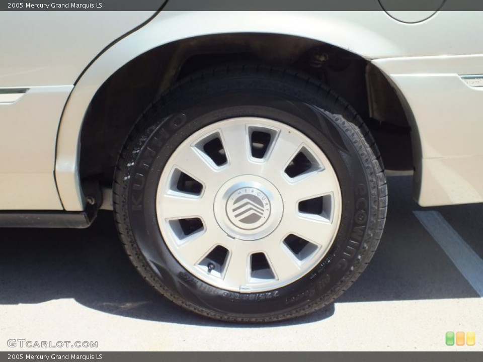 2005 Mercury Grand Marquis LS Wheel and Tire Photo #68668723