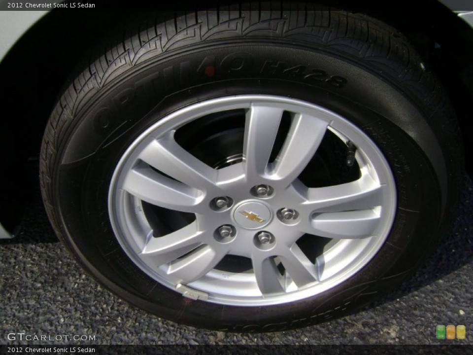 2012 Chevrolet Sonic LS Sedan Wheel and Tire Photo #68692288
