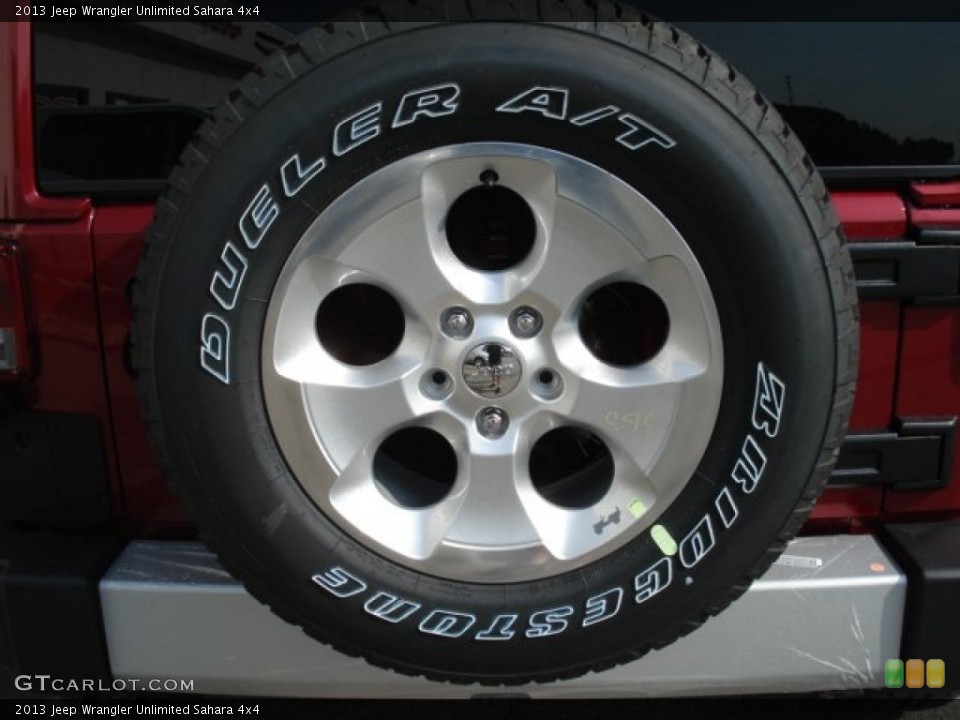 2013 Jeep Wrangler Unlimited Sahara 4x4 Wheel and Tire Photo #68713033
