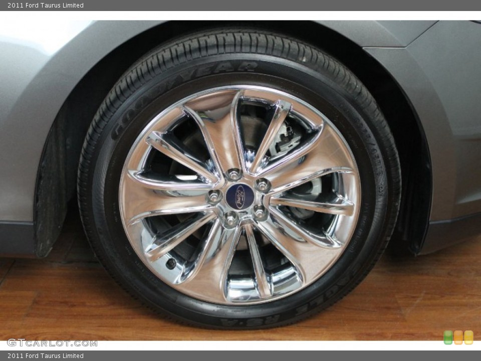 2011 Ford Taurus Limited Wheel and Tire Photo #68715571
