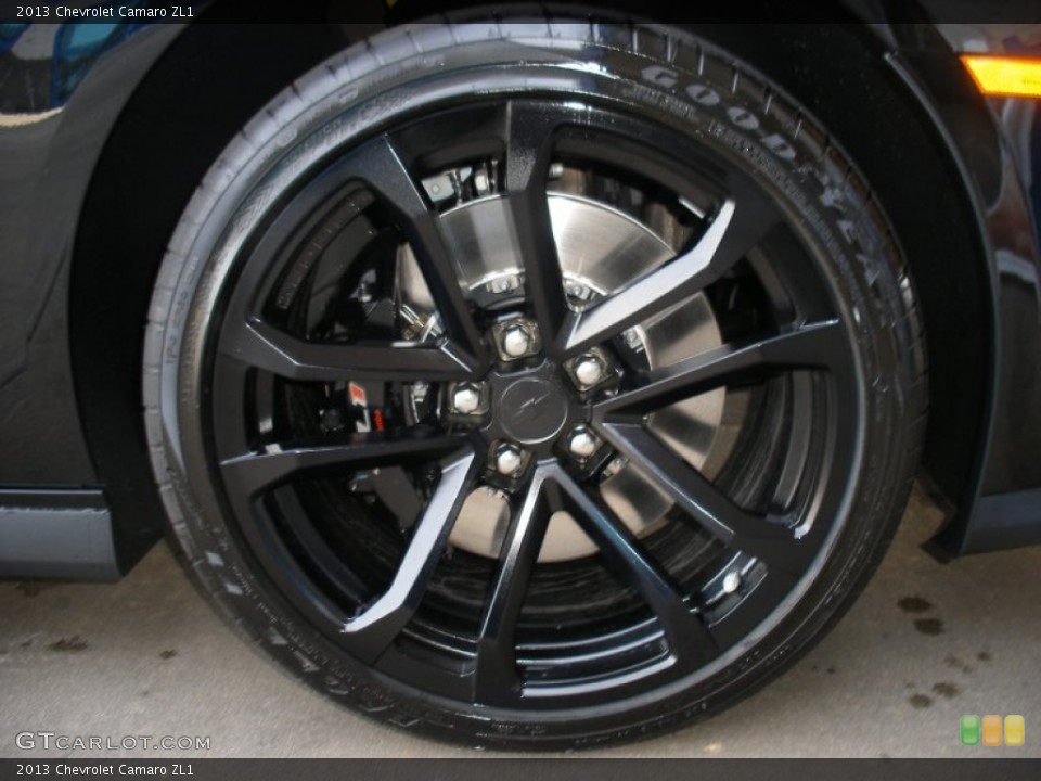 2013 Chevrolet Camaro ZL1 Wheel and Tire Photo #68735155
