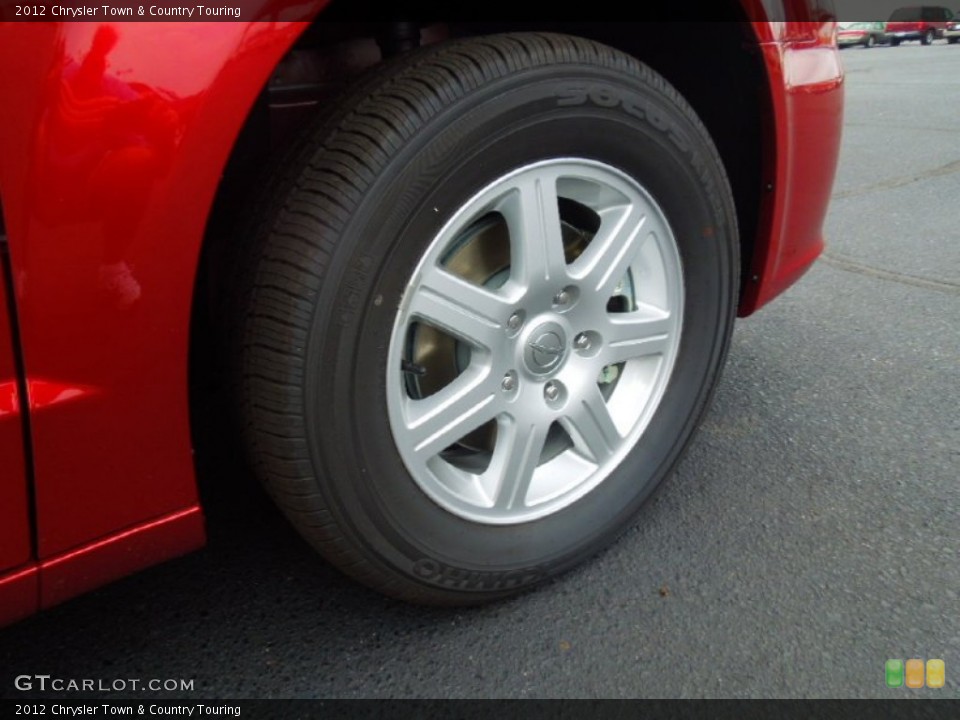 2012 Chrysler Town & Country Touring Wheel and Tire Photo #68766596