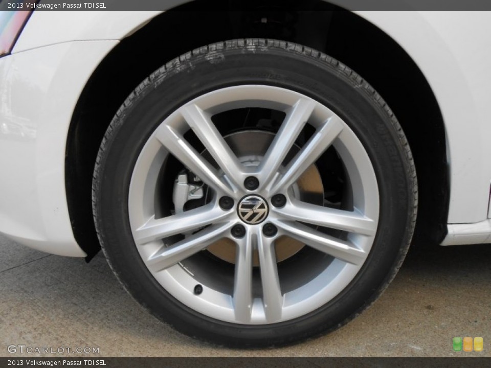 2013 Volkswagen Passat TDI SEL Wheel and Tire Photo #68813414