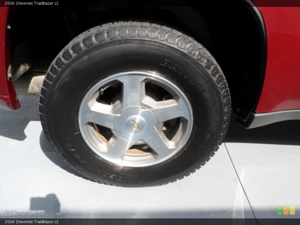 2006 Chevrolet TrailBlazer LS Wheel and Tire Photo #68823119