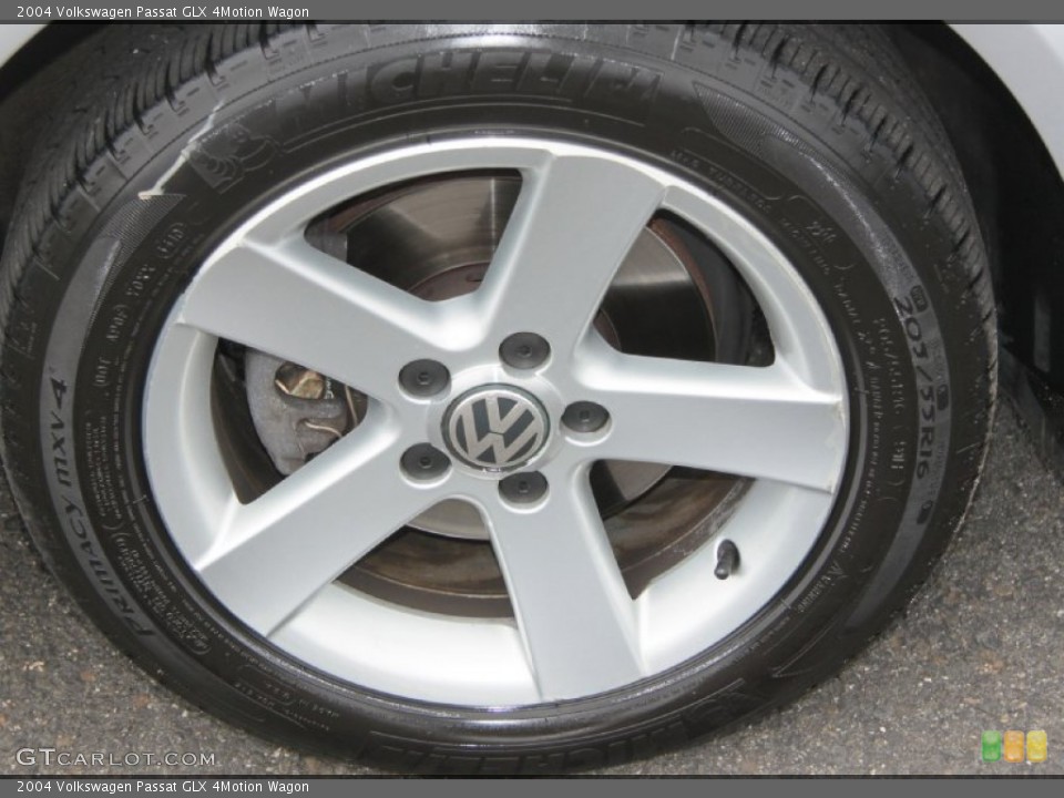 2004 Volkswagen Passat GLX 4Motion Wagon Wheel and Tire Photo #68823581