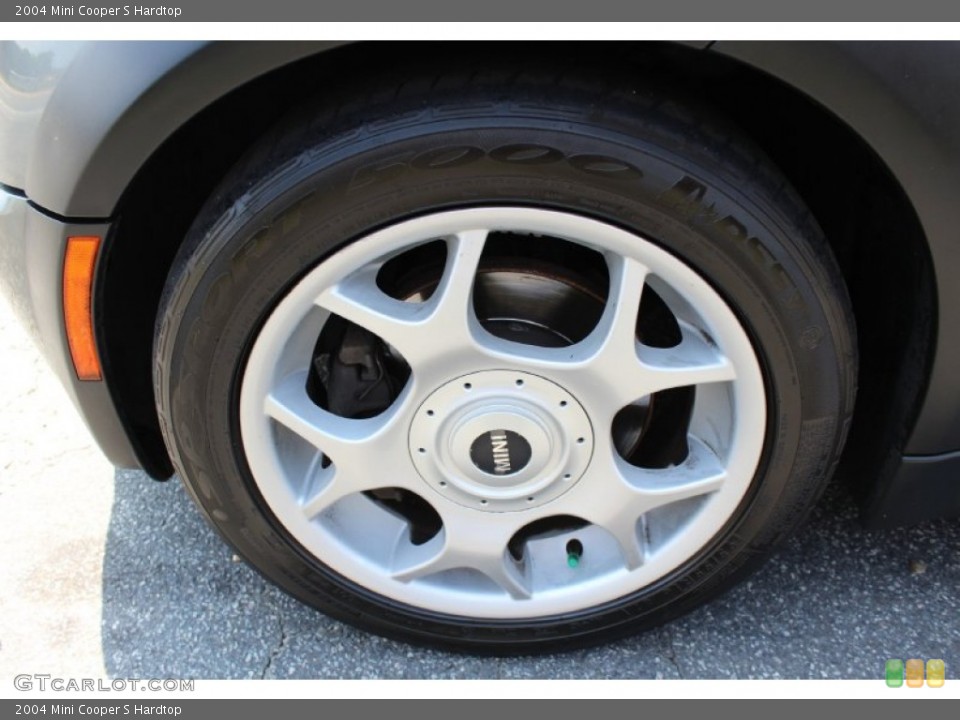 2004 Mini Cooper S Hardtop Wheel and Tire Photo #68840154