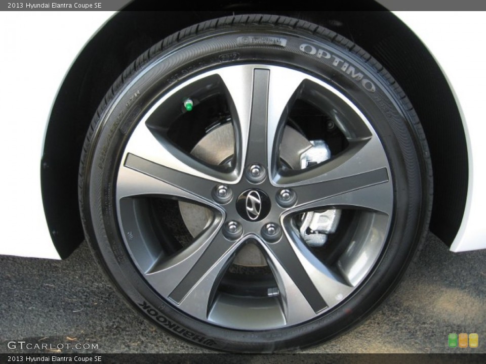 2013 Hyundai Elantra Coupe SE Wheel and Tire Photo #68845932