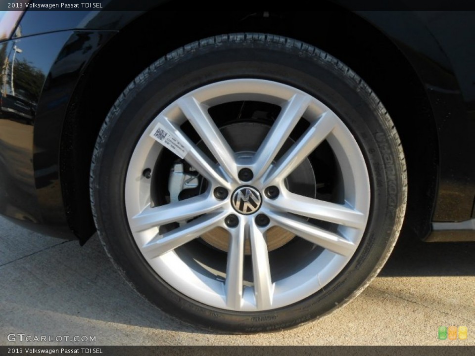 2013 Volkswagen Passat TDI SEL Wheel and Tire Photo #68865330