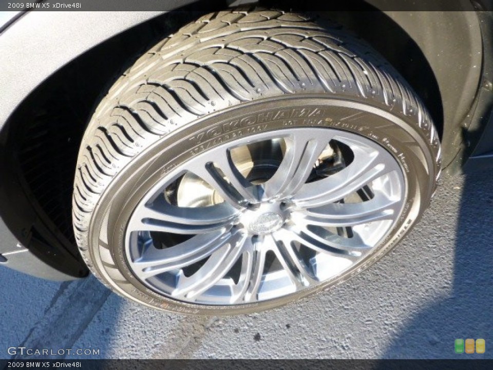 2009 BMW X5 xDrive48i Wheel and Tire Photo #68876865