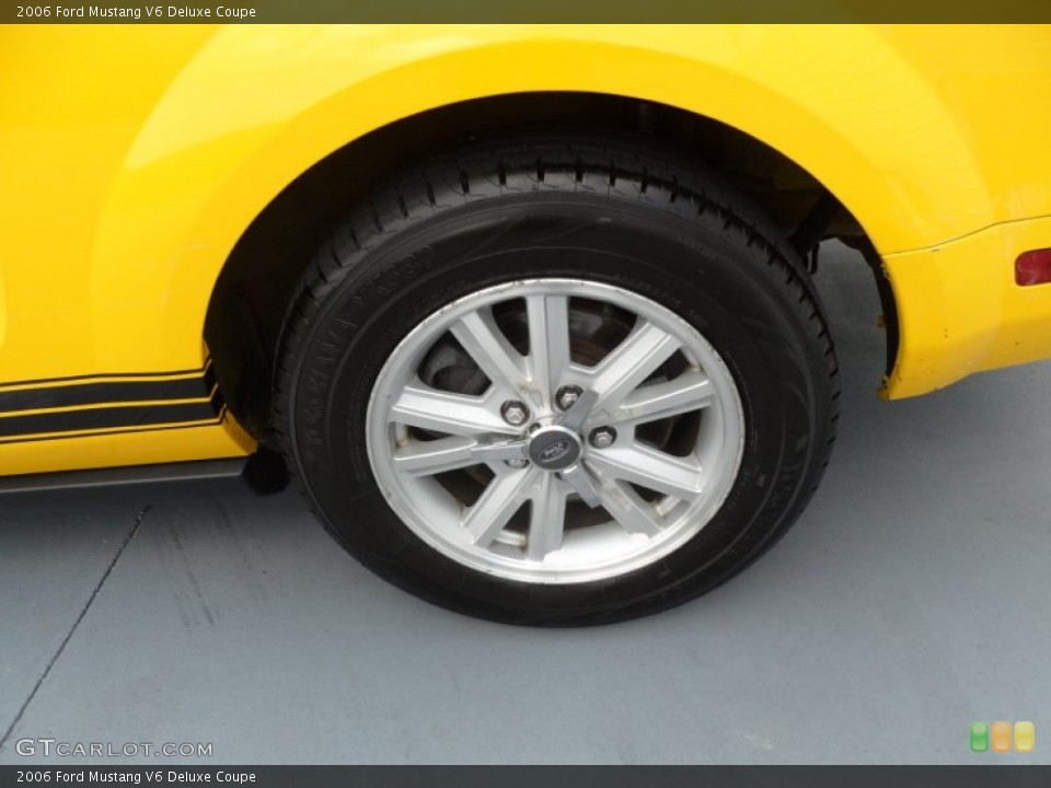 2006 Ford Mustang V6 Deluxe Coupe Wheel and Tire Photo #68990998