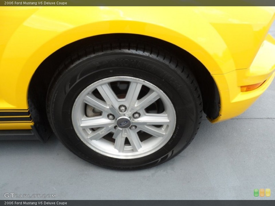2006 Ford Mustang V6 Deluxe Coupe Wheel and Tire Photo #68991011