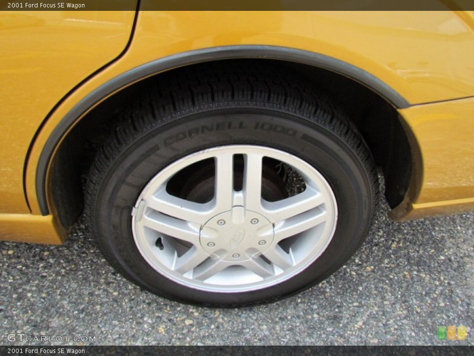 2001 Ford Focus SE Wagon Wheel and Tire Photo #69013493