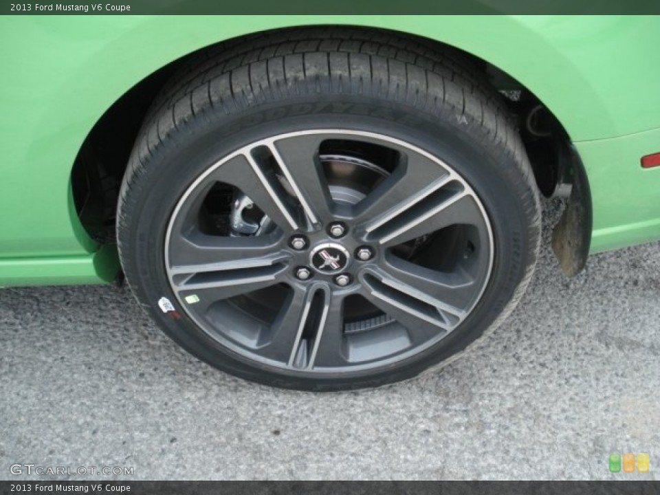 2013 Ford Mustang V6 Coupe Wheel and Tire Photo #69058949