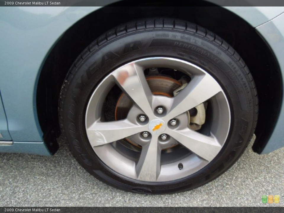 2009 Chevrolet Malibu LT Sedan Wheel and Tire Photo #69278871