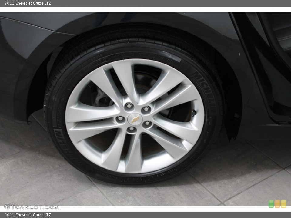 2011 Chevrolet Cruze LTZ Wheel and Tire Photo #69293406