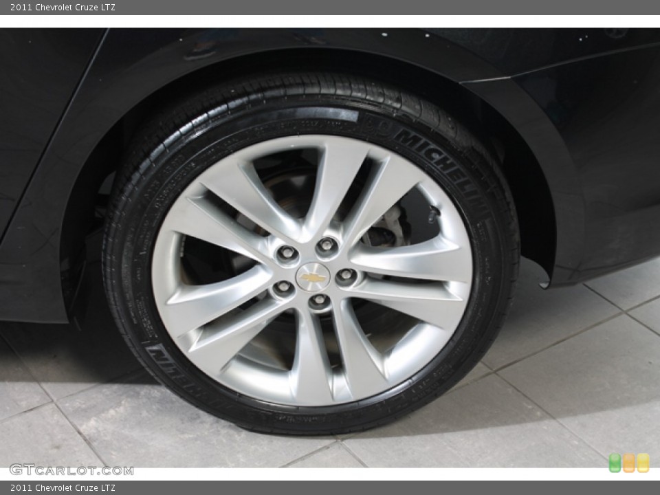 2011 Chevrolet Cruze LTZ Wheel and Tire Photo #69293415