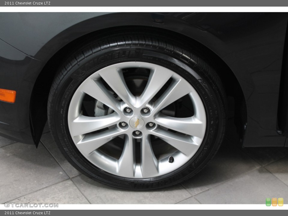 2011 Chevrolet Cruze LTZ Wheel and Tire Photo #69293421