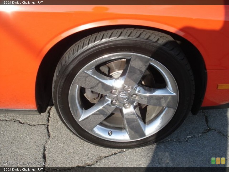 2009 Dodge Challenger R/T Wheel and Tire Photo #69320799