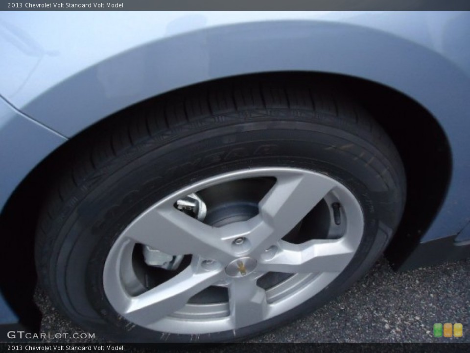 2013 Chevrolet Volt  Wheel and Tire Photo #69363751