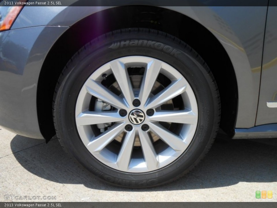 2013 Volkswagen Passat 2.5L SEL Wheel and Tire Photo #69378310