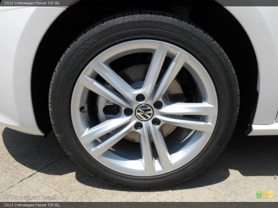 2013 Volkswagen Passat TDI SEL Wheel and Tire Photo #69379597