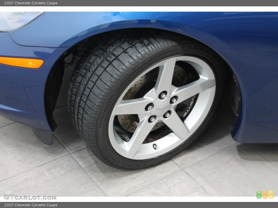 2007 Chevrolet Corvette Coupe Wheel and Tire Photo #69381466