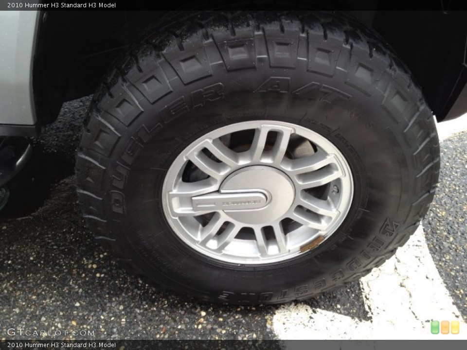2010 Hummer H3  Wheel and Tire Photo #69386422