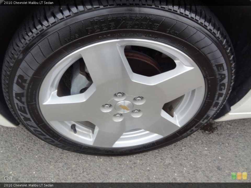 2010 Chevrolet Malibu LT Sedan Wheel and Tire Photo #69393402