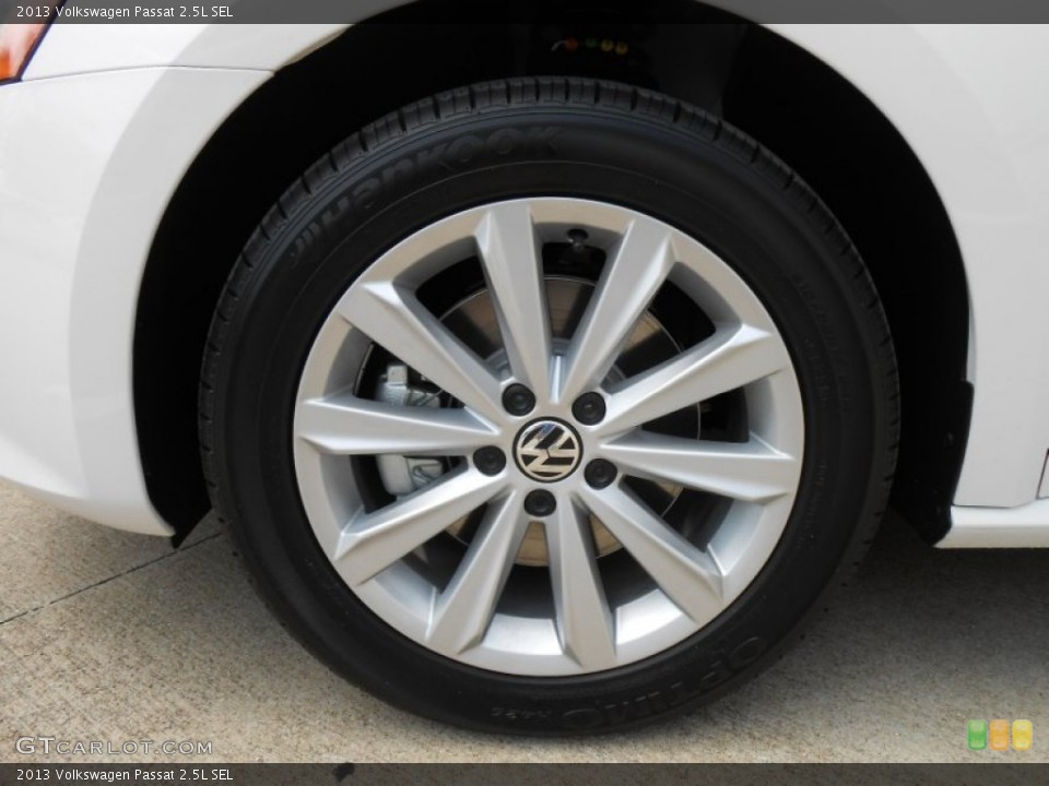 2013 Volkswagen Passat 2.5L SEL Wheel and Tire Photo #69420019