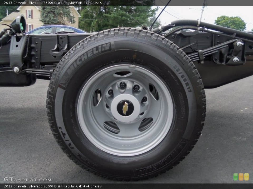 2013 Chevrolet Silverado 3500HD WT Regular Cab 4x4 Chassis Wheel and Tire Photo #69423112