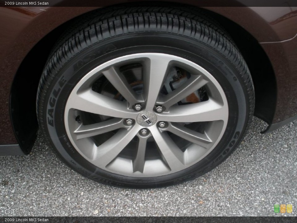 2009 Lincoln MKS Sedan Wheel and Tire Photo #69425482