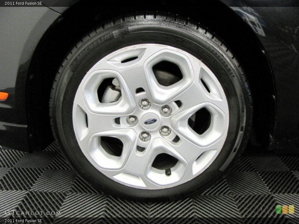 2011 Ford Fusion SE Wheel and Tire Photo #69477331